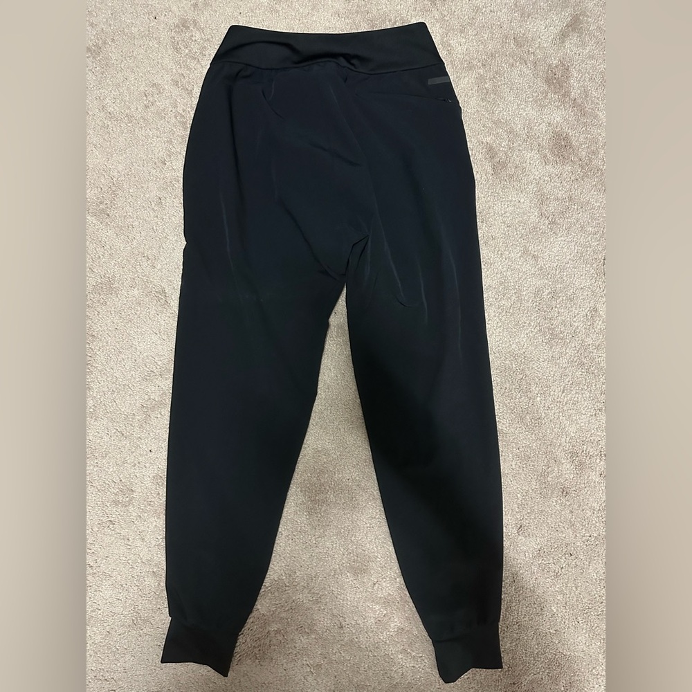 Adidas Women’s Essentials Golf Joggers (Black, Size XS)